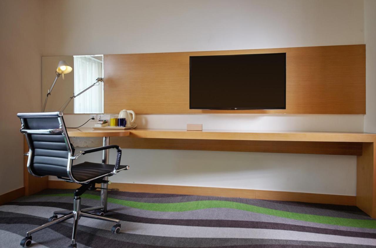 Holiday Inn Express Tangshan Downtown By Ihg מראה חיצוני תמונה
