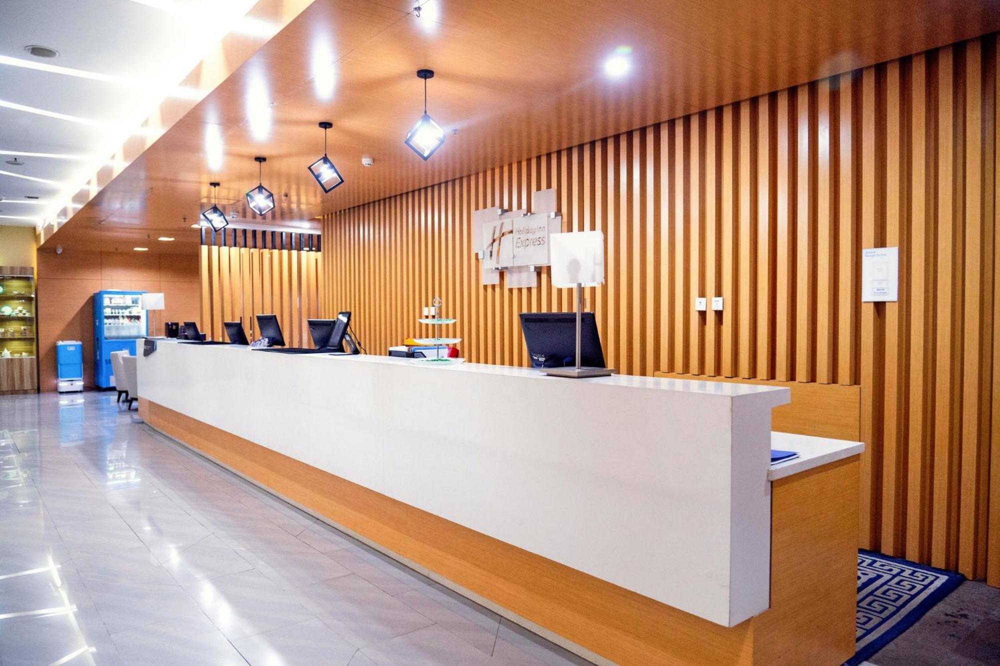 Holiday Inn Express Tangshan Downtown By Ihg מראה חיצוני תמונה